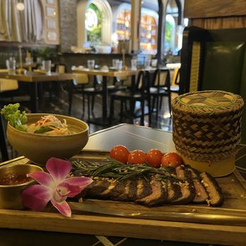 Siam Thai Eatery - Thai Near Me - Chicago, Illinois