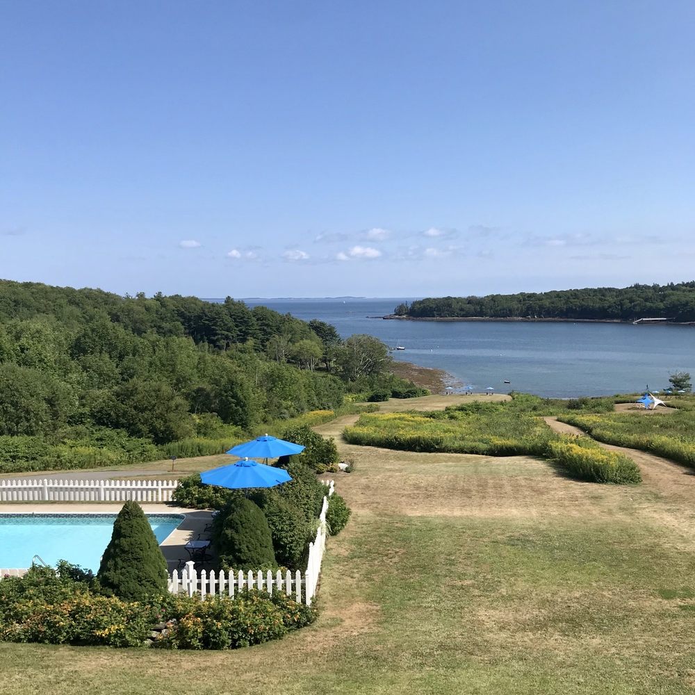 Strawberry Hill Seaside - Hotels Near Me - Rockport, Maine