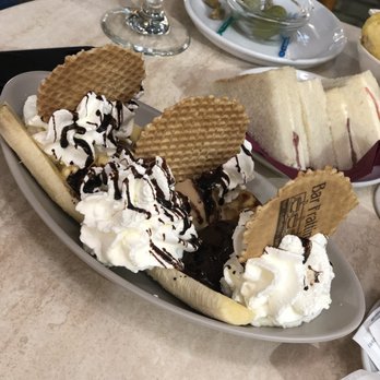 Bar Frattina - Banana split - Bars Near Me - Rome, RM