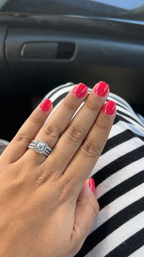 MT AIRY NAILS Updated September 2024 21 Reviews 1001 Twin Arch Rd