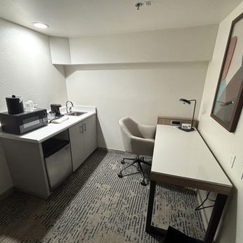 SpringHill Suites by Marriott Phoenix Glendale/Peoria - Room 206: microwave, mini fridge, coffee maker, sink, and work station. - Hotels Near Me - Glendale, Arizona
