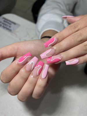 La Bella Nails & Spa