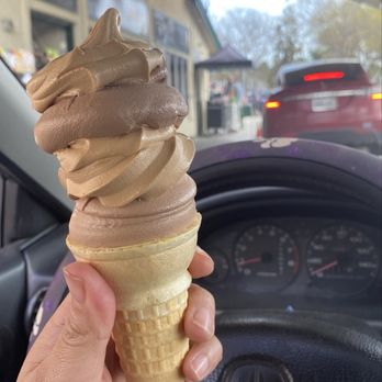 Meadowlark Dairy - Ice Cream & Frozen Yogurt Near Me - Pleasanton, California Meadowlark Dairy - Ice Cream & Frozen Yogurt Near Me - Pleasanton, California
