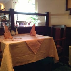 Princes Rose - A table.