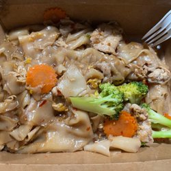 All Rice Thai Hut - Pad See Ew