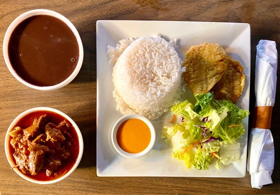 The Island Caribbean Cuisine and Drinks by null