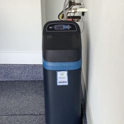 Ecowater Systems - Let us Perfect your water and Maximize
your peace of mind.
ECOWATER 3700 SERIES WATER REFINING SYSTEM