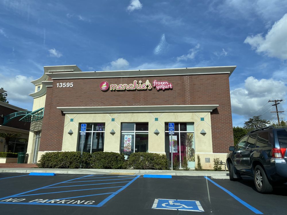 MENCHIE’S FROZEN YOGURT 54 Photos & 112 Reviews 13595 Whittier Blvd