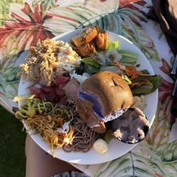 Auli'i Luau