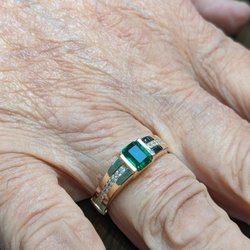 Mock & Co Diamond and Jewelry - Emerald and diamonds