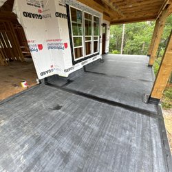 N&E American Construction - EPDM Flat Porch