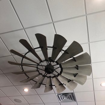 Bridge Street Cafe - Cool ceiling fan - Cafes Near Me - Bedford, Virginia