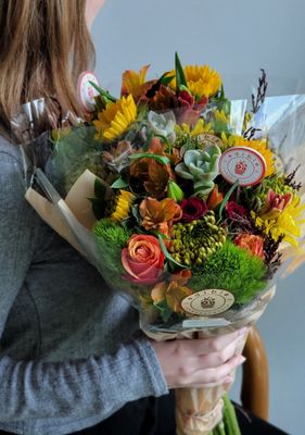 Flower Delivery Available! - When you want to brighten someone’s day on a special occasion, few things are sweeter than a beautiful bouquet of hand-picked flowers paired with a mouth-watering treat like chocolate dipped strawberries or a box of gourmet chocolates. Whether you’re looking for a gift for a birthday, a congratulations gift, a get-well gift, or a just-because gift, Edible Arrangements® offers an extensive collection of delicious fruit gifts, gourmet treats, and fresh-picked flowers perfect for any occasion. Give us a call today to place your order! Flower Delivery Available! - When you want to brighten someone’s day on a special occasion, few things are sweeter than a beautiful bouquet of hand-picked flowers paired with a mouth-watering treat like chocolate dipped strawberries or a box of gourmet chocolates. Whether you’re looking for a gift for a birthday, a congratulations gift, a get-well gift, or a just-because gift, Edible Arrangements® offers an extensive collection of delicious fruit gifts, gourmet treats, and fresh-picked flowers perfect for any occasion. Give us a call today to place your order!