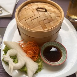 Ho Tay - Dumpling with shrimp are really good