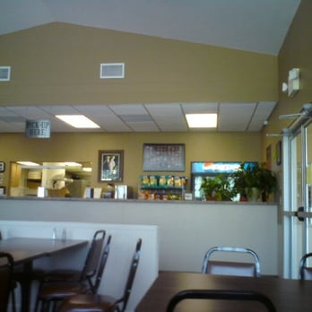 Belleria Pizza East - Inside of the Belleria East - Pizza Near Me - Youngstown, Ohio Belleria Pizza East - Inside of the Belleria East - Pizza Near Me - Youngstown, Ohio