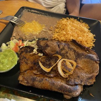 Don Rubens Restaurant - Carne Asada - Mexican Near Me - Mariposa, California