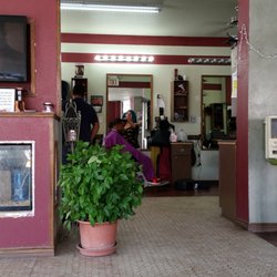 J's Beauty & Barber Shop - Get yo hair did!