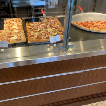 Pizza Ponte - Hot and ready pizza by the slice - Italian Near Me - Lake Buena Vista, Florida Pizza Ponte - Hot and ready pizza by the slice - Italian Near Me - Lake Buena Vista, Florida