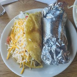 Latina's Cocina - Taco with ground beef was OK. I would do chicken or something else instead.