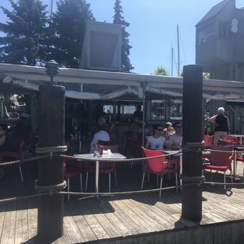 Upper Deck Bar - The patio! - Cocktail Bars Near Me - Centre Island, Ontario