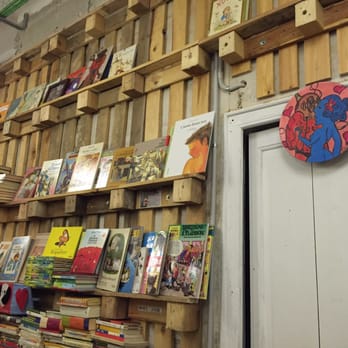 Tuuu Libreria - Used Bookstore Near Me - Barcelona, B Tuuu Libreria - Used Bookstore Near Me - Barcelona, B