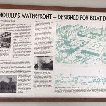 Aloha Tower - Information - Landmarks & Historical Buildings Near Me - Honolulu, Hawaii