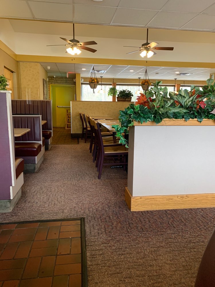 Brookside Family Restaurant Logo
