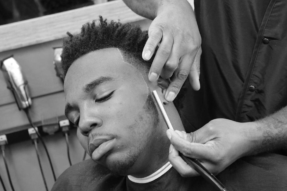 No Linez Barber Club Logo