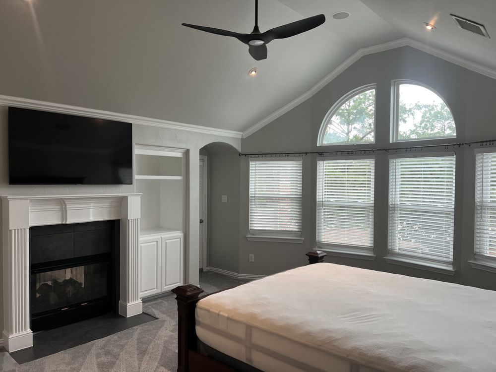 Slide of SH Contractors & Real Estate