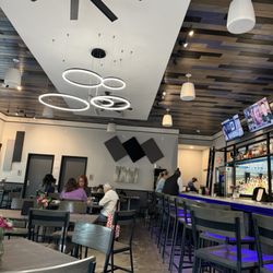 The Cashew Lounge - Bar