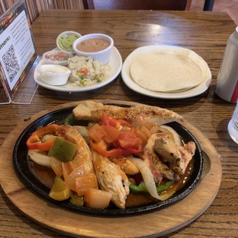 El Tamarindo - Chicken Fajita - Mexican Near Me - Washington, DC, District of Columbia