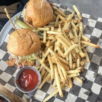 Portal Oakland - Fried Chicken Mini Burgers + side of garlic fries - New American Near Me - Oakland, California Portal Oakland - Fried Chicken Mini Burgers + side of garlic fries - New American Near Me - Oakland, California