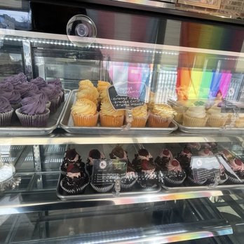 Jennivee’s Bakery - Desserts Near Me - Chicago, Illinois Jennivee’s Bakery - Desserts Near Me - Chicago, Illinois