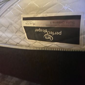 DoubleTree by Hilton Hotel Monrovia - Pasadena Area - 10-20 year old mattress according to AI - Hotels Near Me - Monrovia, California DoubleTree by Hilton Hotel Monrovia - Pasadena Area - 10-20 year old mattress according to AI - Hotels Near Me - Monrovia, California