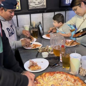 Killer Pizza From Mars - Pizza Near Me - Oceanside, California