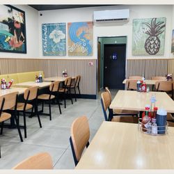 Aloha Stacks - That early morning vibe. #dinningarea