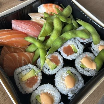 Dozo Sushi - Lunch Box (Mon-Fri 11am-2:30pm) - Sushi Bars Near Me - Richardson, Texas
