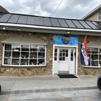 Our HomeTown Diner - the front of the restaurant - American Near Me - Front Royal, Virginia Our HomeTown Diner - the front of the restaurant - American Near Me - Front Royal, Virginia
