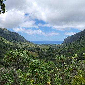 Kualoa Ranch - Tours Near Me - Kaneohe, Hawaii