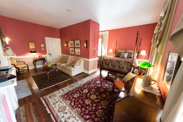 Thomas Bond House by null