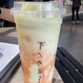 Le Kream - Peach Grapefruit Slush - Desserts Near Me - Rowland Heights, California Le Kream - Peach Grapefruit Slush - Desserts Near Me - Rowland Heights, California