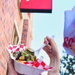 Softies Burger - Loaded Tots