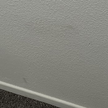 Da-Cotton Klining Services - My walls and baseboards they wiped down.. - Home Cleaning Near Me - Honolulu, Hawaii