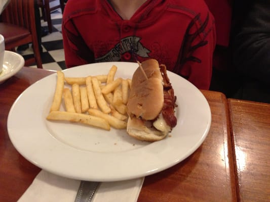 Murray's Deli by null