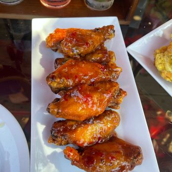 Top Mix Bar & Kitchen - Crispy Chicken Wings - Cocktail Bars Near Me - Boston, Massachusetts Top Mix Bar & Kitchen - Crispy Chicken Wings - Cocktail Bars Near Me - Boston, Massachusetts