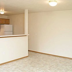 Breezewood Park - Breezewood Park Apartments Dining Area with Linoleum flooring