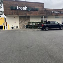 Nicholas Markets The Fresh Grocer