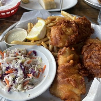 Sam's Chowder House - Fish n chips (needs a little salt) - Seafood Near Me - Half Moon Bay, California Sam's Chowder House - Fish n chips (needs a little salt) - Seafood Near Me - Half Moon Bay, California
