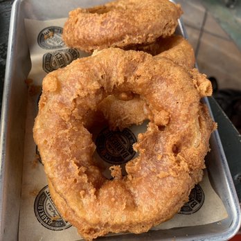 Coaster Saloon - The biggest Onion rings - Beer Bar Near Me - San Diego, California