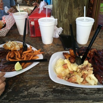 The Pit Bar-B-Q - The food was great !! But the services was bad !!! - Barbeque Near Me - Miami, Florida